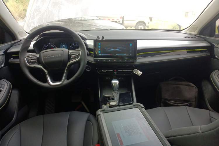 Used Roewe i5 2021 1.5L CVT Platinum Edition