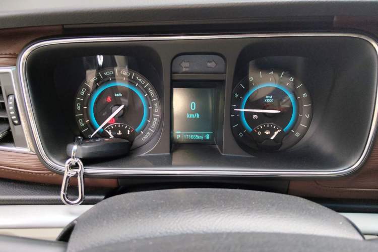 Used Buick GL8 2014 3.0L GT Luxury Business Haoya Edition
