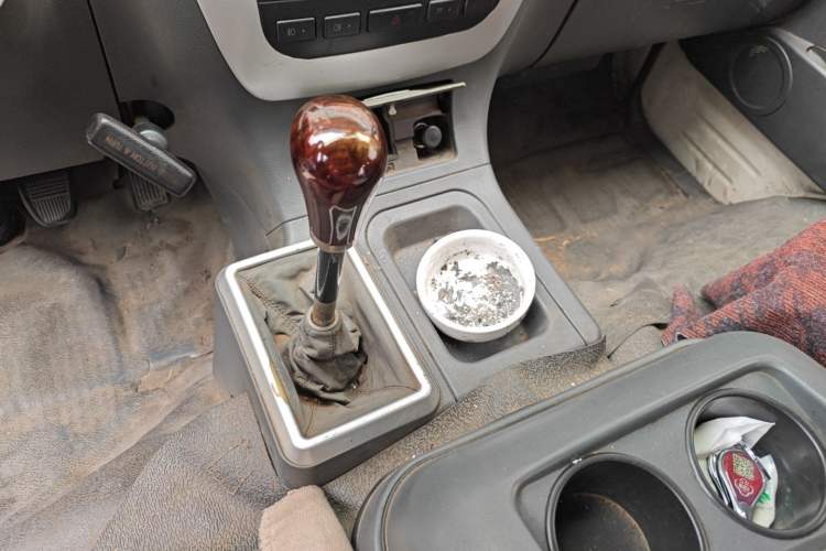 Used Foton Scenic 2010 2.0L Express Classic Short-Wheelbase Low-Roof 491EQ4A
