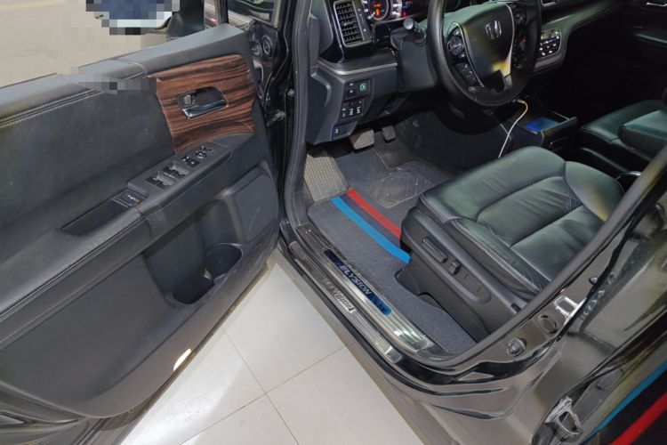 Used Honda Elysion 2016 2.4L Luxury Edition