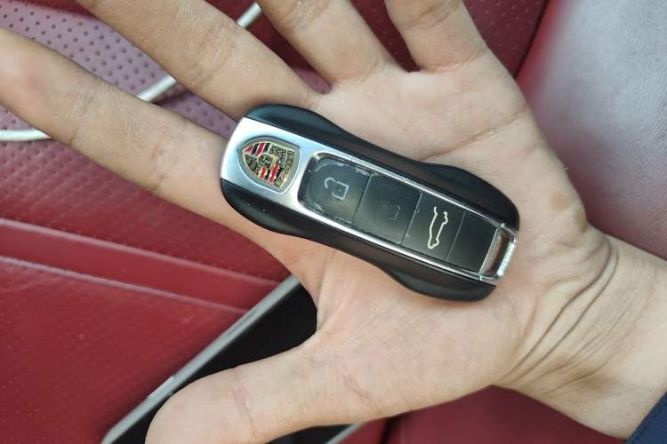 Used Porsche Cayenne 2019 Cayenne 3.0T Vehicle Key