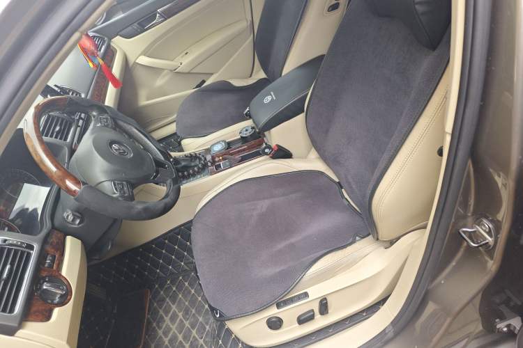 Used Volkswagen Passat 2011 2.0 TSI DSG Ultimate Edition Left Front Seat