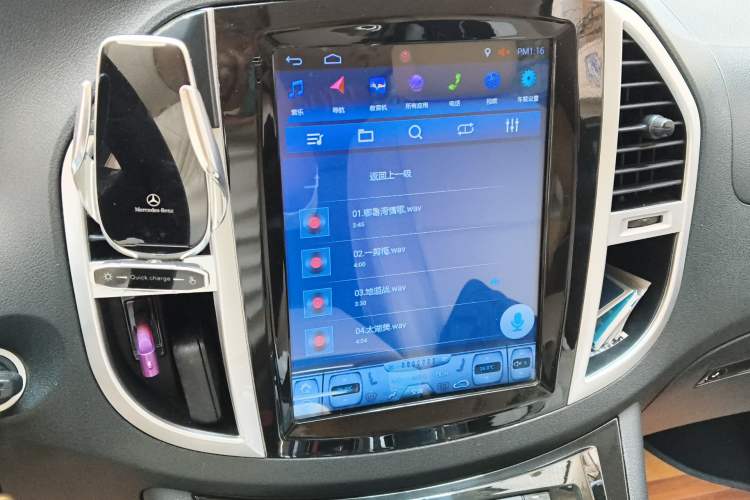 Used Mercedes-Benz Vito 2018 2.0T Business Version China VI Emission Standard Audio And AC Panel