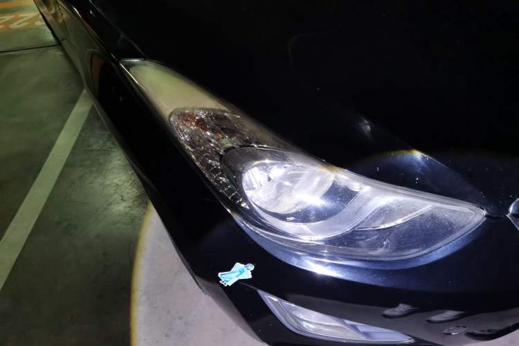 Used Hyundai Elantra (5th Generation / Langdong) 2012 1.6L Manual Leading Model Right Front Headlight