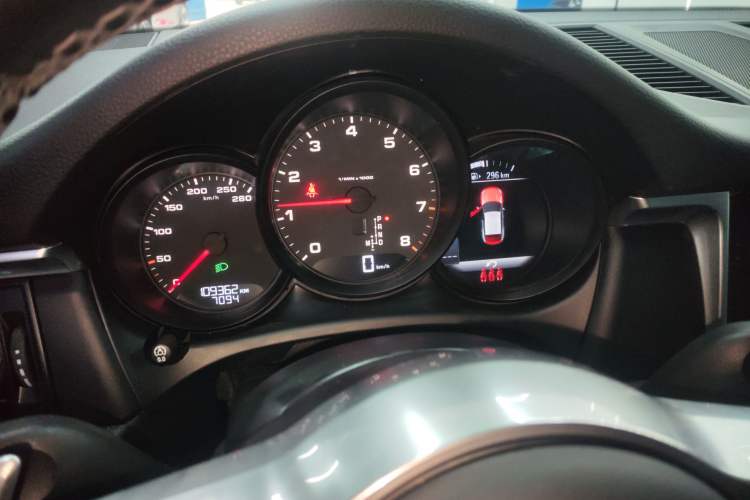 Used Porsche Macan 2021 Macan 2.0T