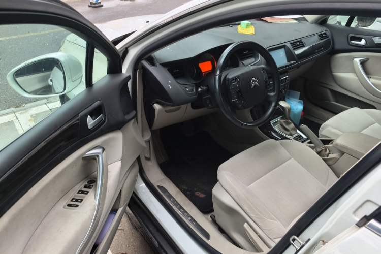 Used Citroen C5 2014 2.0L Automatic Zunyue Model Driver Seat