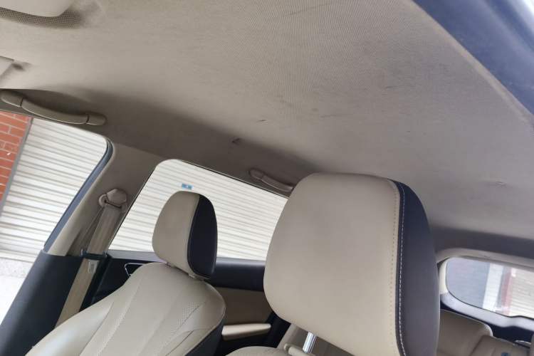 Used Baojun 310W 2017 1.5L Manual Fashion Model China V
