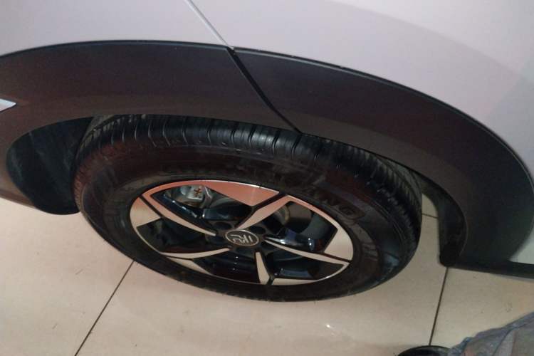 Used BYD Yuan UP 2025 Intelligent Driving Version 401 km Beyond-Range Edition