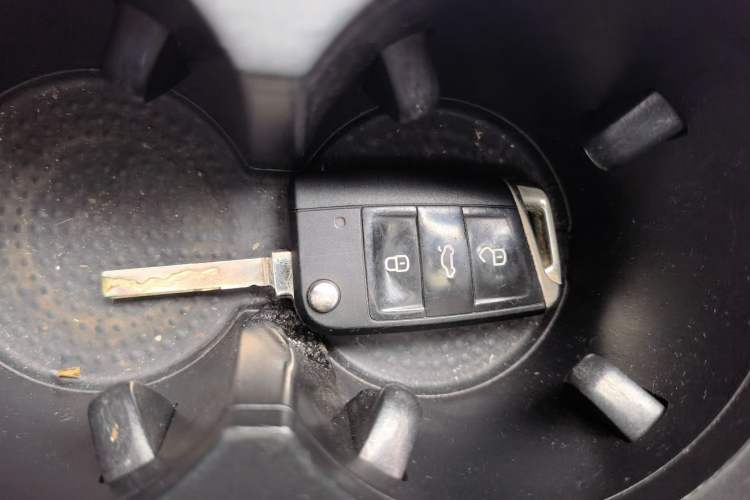 Used Volkswagen Tayron 2019 330TSI Two-Wheel-Drive Luxury Version China V Emission Standard
