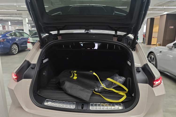 Used Nio ET5T 2024 75kWh Touring
