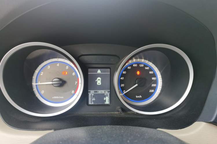 Used Soueast V5 Lingzhi 2014 1.5L Manual Comfort Model Instrument Cluster