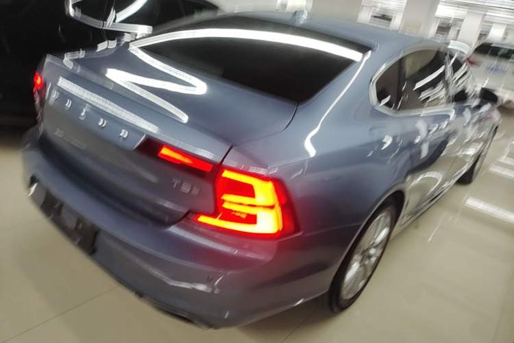 Used Volvo S90 2020 Facelifted T5 Zhiyi Luxury Edition