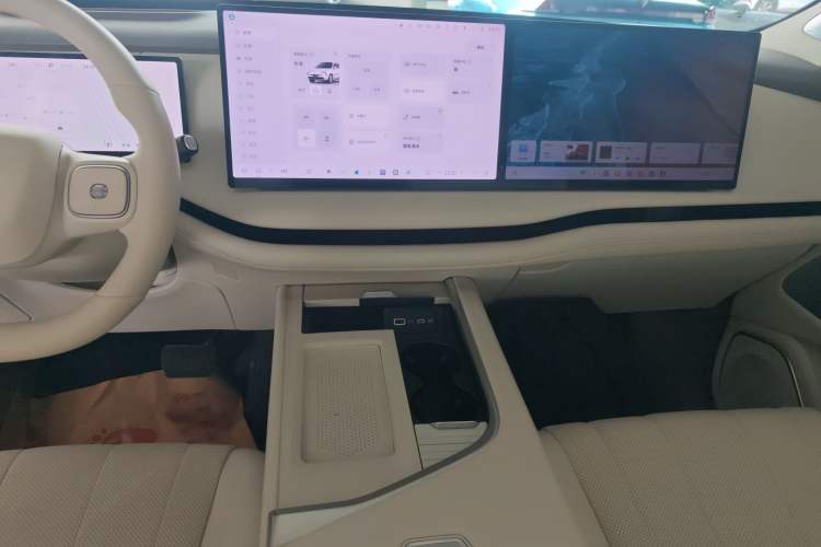 Used Wey Lanshan 2025 Four-Wheel Drive Max
