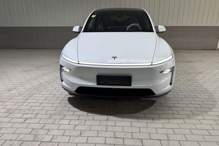 Used Tesla Model Y L 2025 Model Long-Range All-Wheel-Drive Version