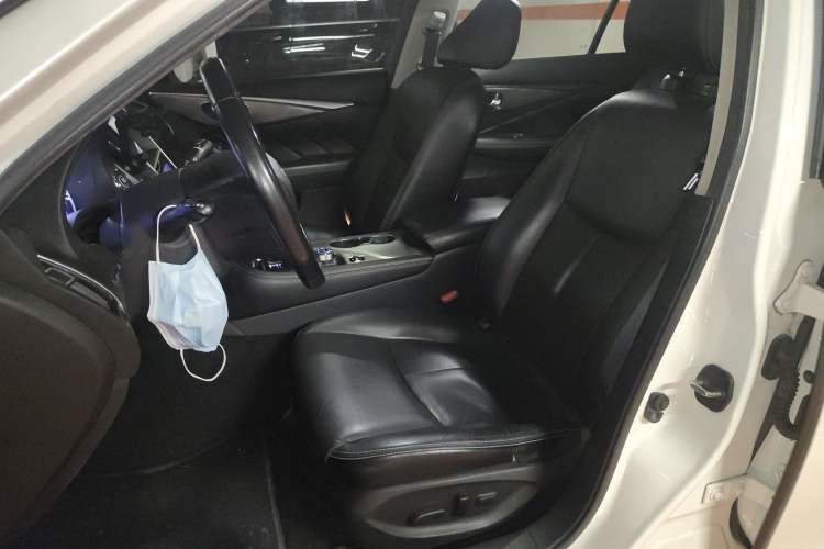 Used Infiniti Q50L 2015 2.0T Enjoyment Edition
