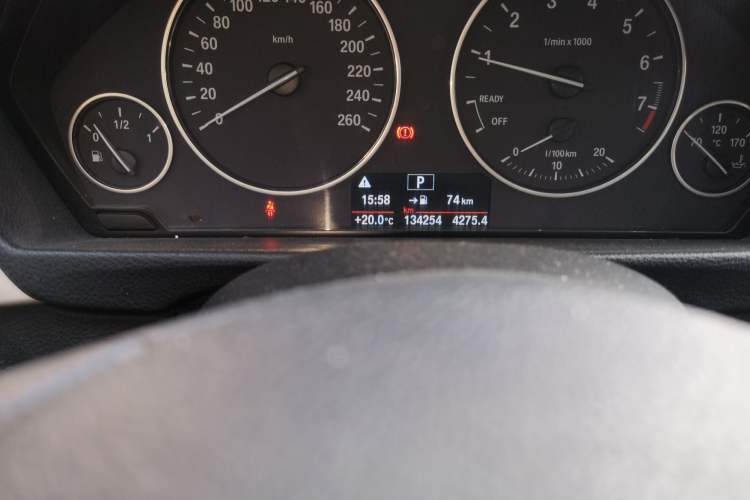 Used BMW 3 Series 2015 316Li Fashion Model
