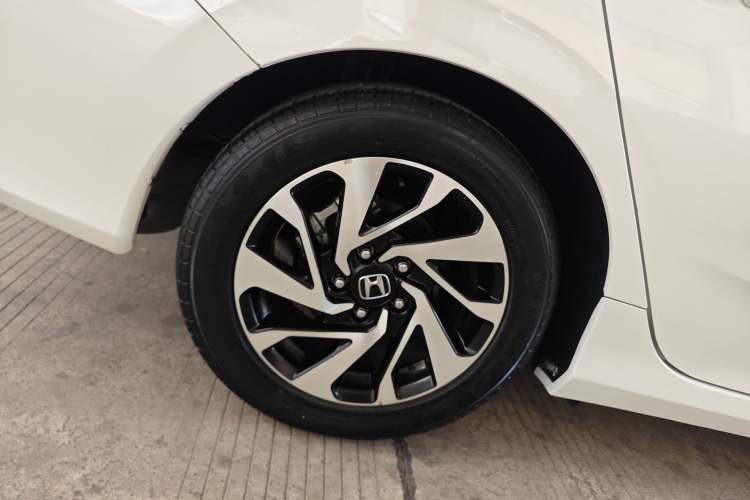 Used Honda Civic 2016 220TURBO CVT Luxury Edition Right Rear Wheel Hub