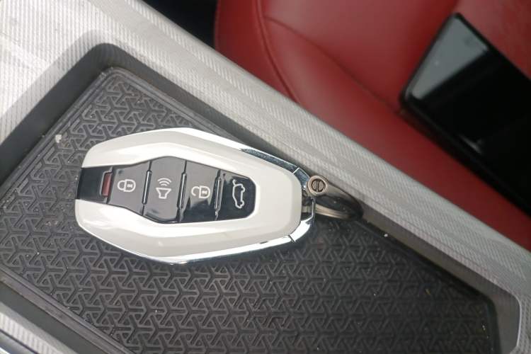 Used JETOUR X70 PRO 2023 1.5T DCT Comfort Edition 5 Seats Vehicle Key