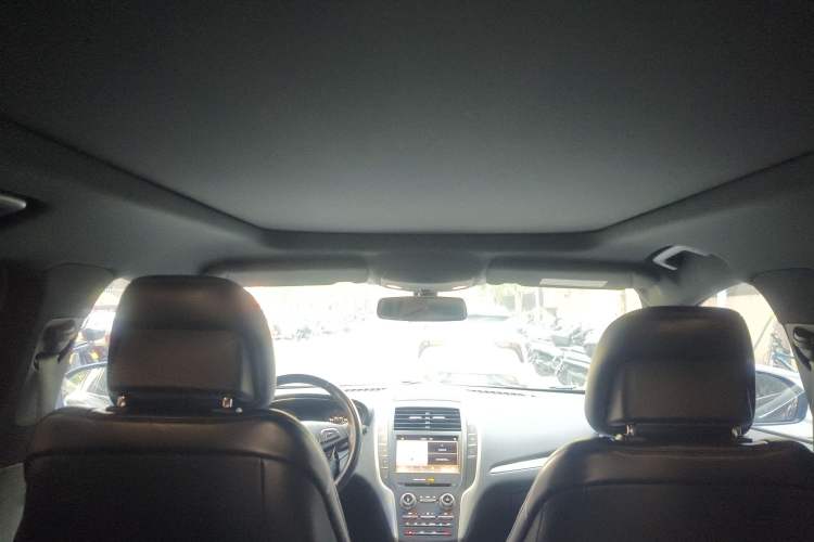 Used Lincoln MKC 2017 2.0T Two-Wheel Drive Deluxe Edition