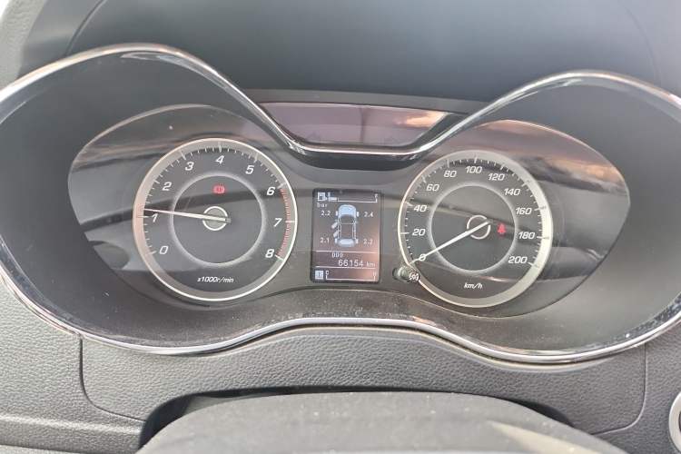 Used Baojun 560 2016 1.5T Manual Luxury Model
