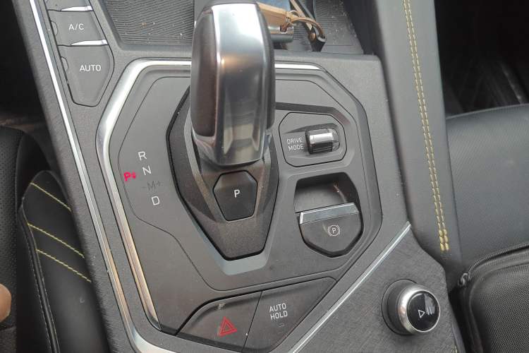 Used Lynk & Co 05 2020 2.0TD Two-Wheel Drive Shine Halo
