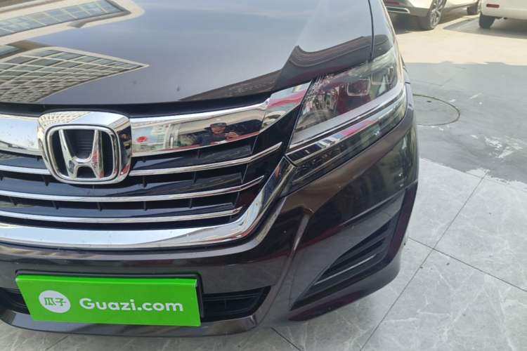 Used Honda Elysion 2016 2.4L Style Edition
