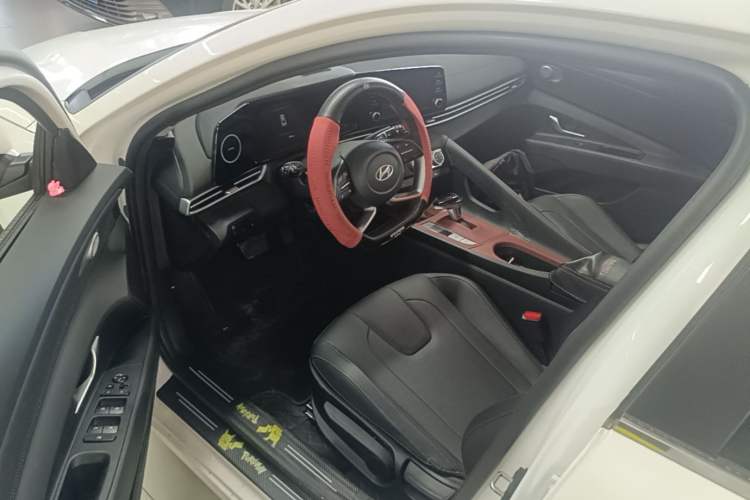 Used Hyundai Elantra 2023 1.5L CVT GLX Elite Edition