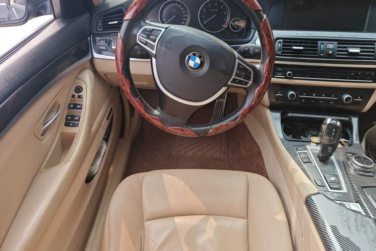 Used BMW 5 Series 2013 525Li Luxury Model