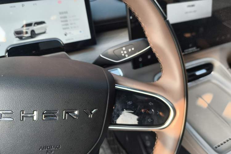 Used Chery Tiggo 8 PLUS 2025 290TGDI DCT Prestige 5-Seater
