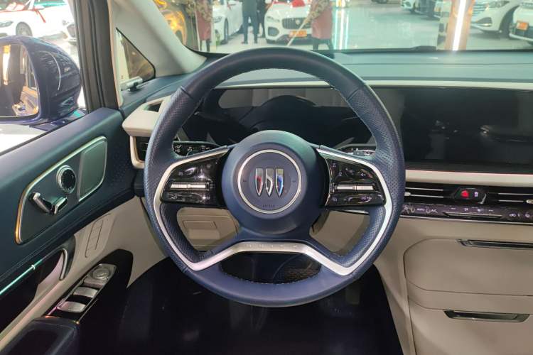 Used Buick Century 2023 2.0T Six-Seater Yinshi Edition
