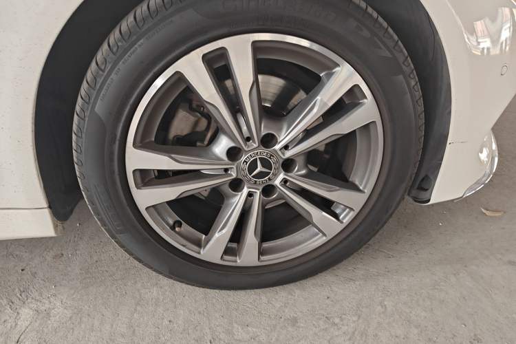 Used Mercedes-Benz C-Class 2017 Facelift C 200 L Sport Edition