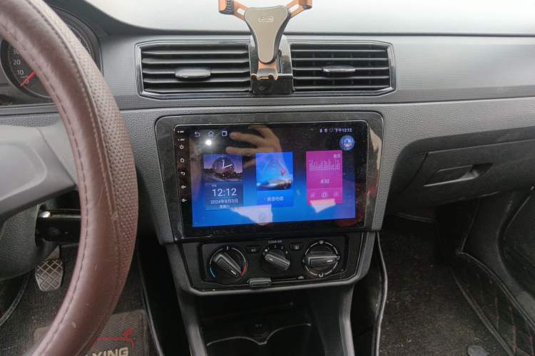 Used Volkswagen Santana 2019 1.5L Manual Fashion Edition China VI Standard Audio And AC Panel