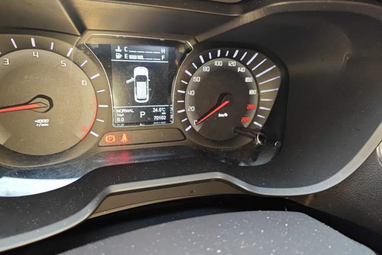 Used GAC Trumpchi GS4 2017 235T Automatic Two-Wheel Drive Luxury Smart Connectivity Version Odometer Close Up