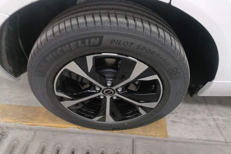 Used Volvo XC60 2026 B5 4x4 Smart Luxury Edition