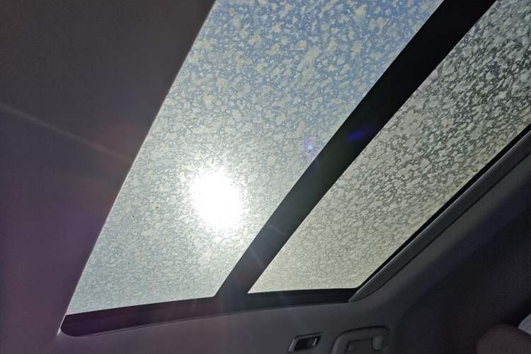 Used Lynk & Co 06 EM-P 2023 EM-P 126 Long-Range Halo Headliner