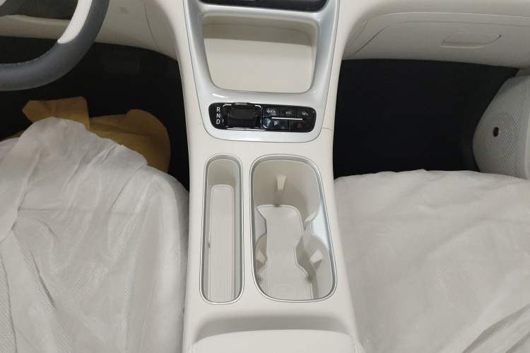 Used Geely Galaxy Geome 2026 Model 310km Youth Edition
