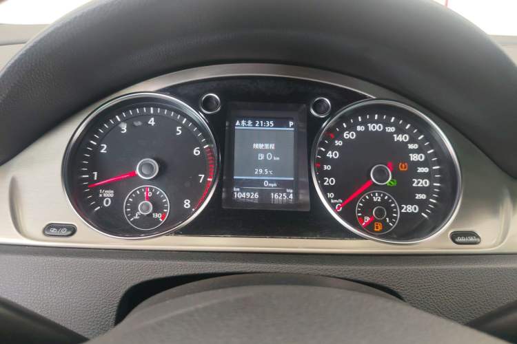 Used Volkswagen FAW-Volkswagen CC 2016 300TSI 25th Anniversary Edition Instrument Cluster