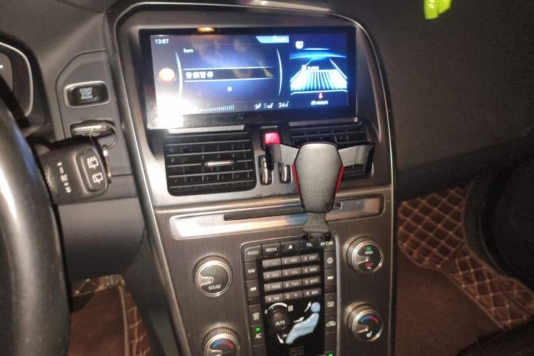 Used Volvo XC60 2014 T5 Zhiyi Edition
