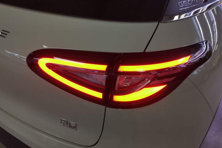 Used Geely Galaxy Geome 2025 310km Youth Edition Right Rear Taillight
