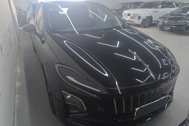 Used Hongqi E-QM5 2023 Base Travel Edition
