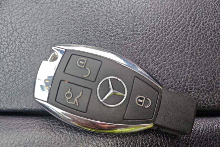 Used Mercedes-Benz GLE 2017 GLE 320 4MATIC Dynamic Model Vehicle Key