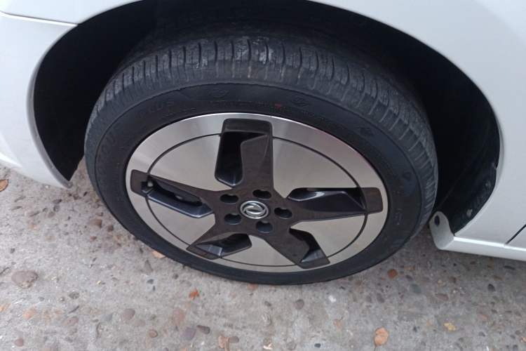 Used Dongfeng Aeolus E70 2021 Revised Version 360H Battery-Swap Edition