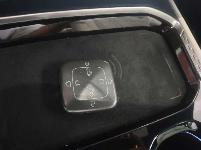 Used Zeekr 009 2022 WE Edition — 8