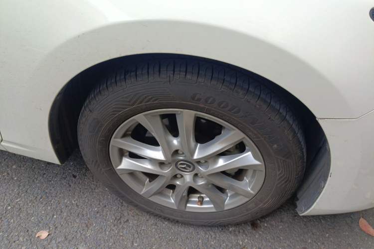 Used Mazda 3 Axela 2019 Cloud-Controlled Sedan 1.5L Automatic Luxury Model China VI Standard Right Front Wheel Hub