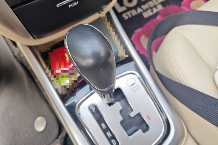 Used CHANGAN Eado 2015 1.6L Automatic Luxury Model Gear Lever