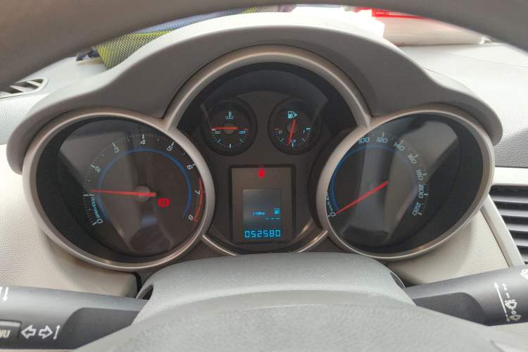 Used Chevrolet Cruze 2013 1.6L SL MT
