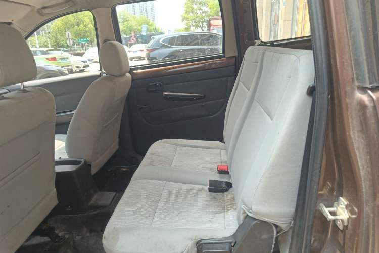 Used Wuling Hongguang 2015 1.5L S Basic Version China V Standard Left Rear Seat