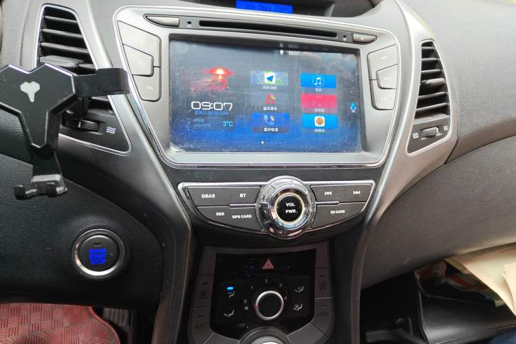 Used Hyundai Elantra (5th Generation / Langdong) 2015 1.6L Manual Leading Model
