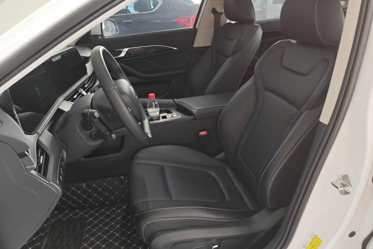 Used Bestune B70 2025 Dragon Edition 1.5T Enjoyment Model Left Front Seat