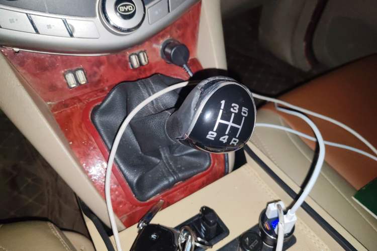 Used BYD S6 2012 2.0L Manual Luxury Version